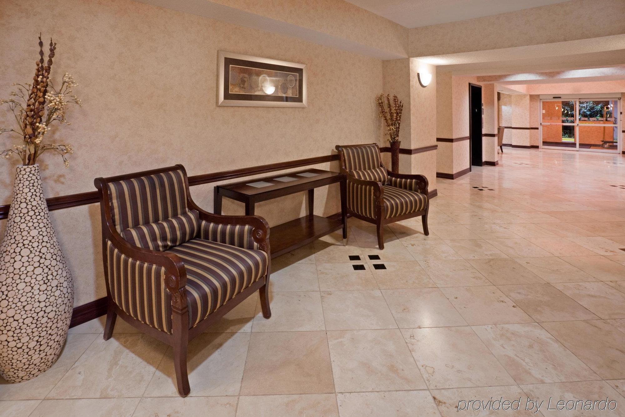 Holiday Inn Express & Suites - Dallas Park Central Northeast By Ihg Interior foto
