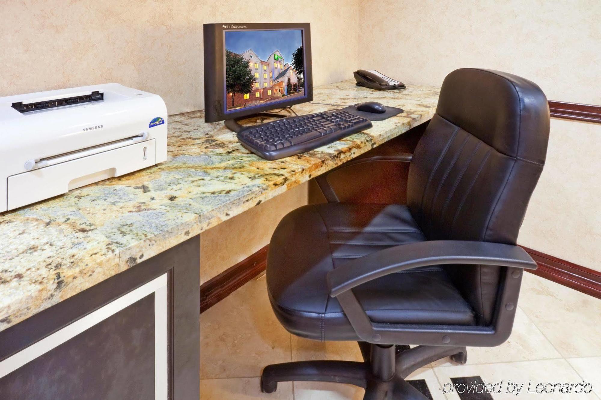 Holiday Inn Express & Suites - Dallas Park Central Northeast By Ihg Facilidades foto