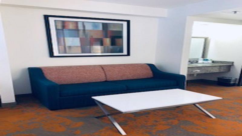 Holiday Inn Express & Suites - Dallas Park Central Northeast By Ihg Exterior foto